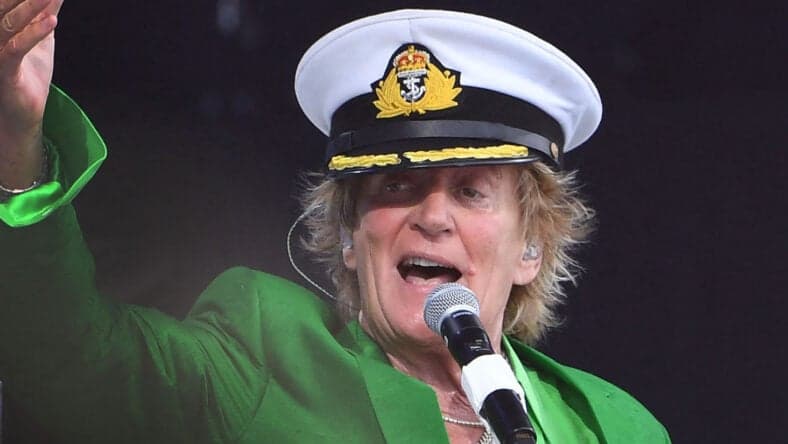 Rod Stewart performing at Glastonbury Festival 2025