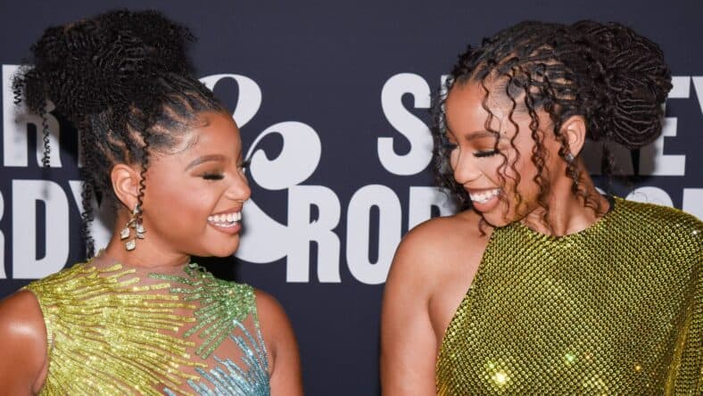 Chloe, Halle Bailey.