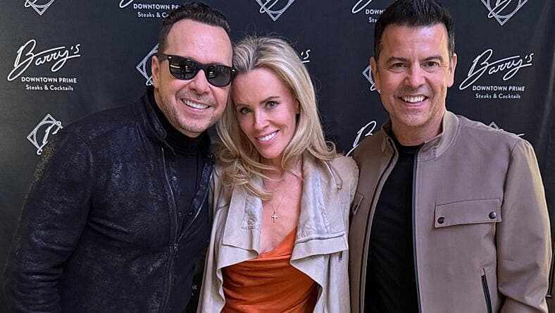 donnie-wahlberg-jenny-mccarthy-jordan-knight-barrys-prime-circa-las-vegas