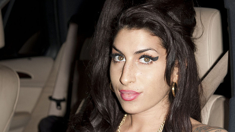 Amy Winehouse leaving a Central London hotel ahead of the premiere of 'Going The Distance' London, England