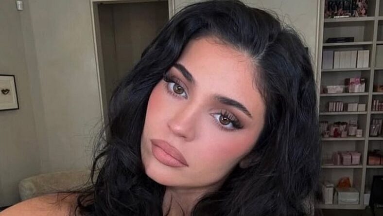 Kylie Jenner takes a selfie