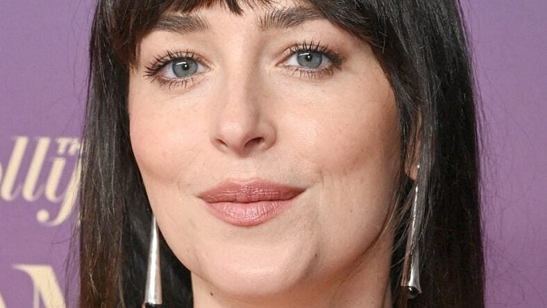 Dakota Johnson close up