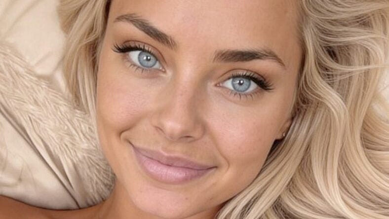 Isabella Sterling close up