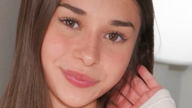 Sophie Rain close up