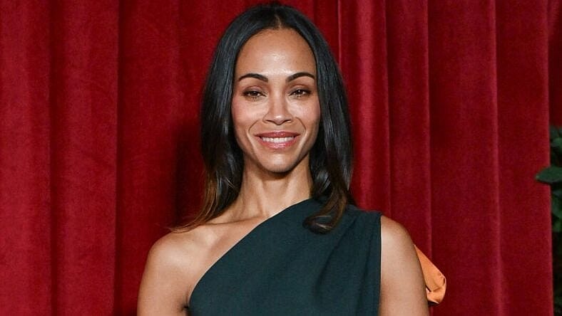 Zoe Saldaña at Avatar Fire and Ash World Premiere