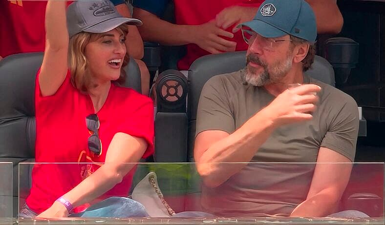 Os atores Penelope Cruz e Javier Bardem compareceram à partida de futebol entre Espanha e Áustria da Copa do Mundo de 2026, no Estádio de Los Angeles, em Los Angeles, Califórnia.