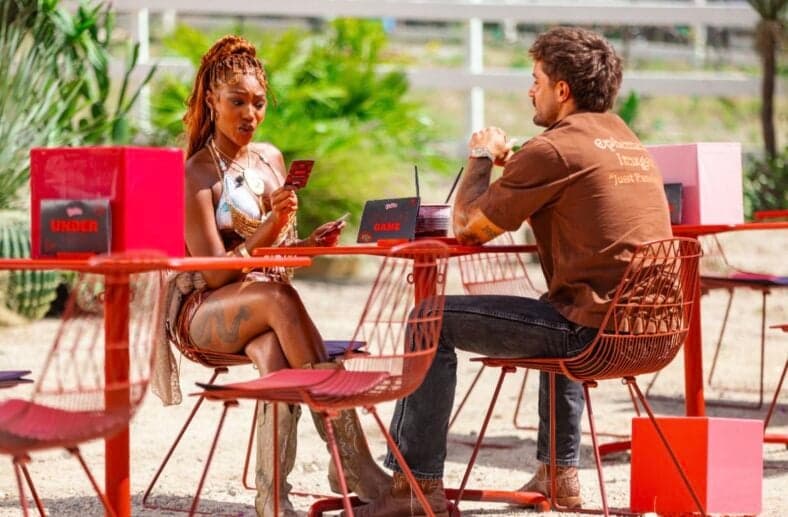 Heat Match couple