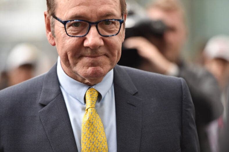 Kevin Spacey em tribunal por crimes sexuais