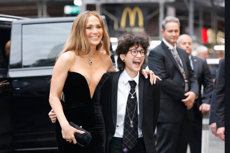 Jennifer Lopez And Emme Muniz Step Out For Broadway Premiere
