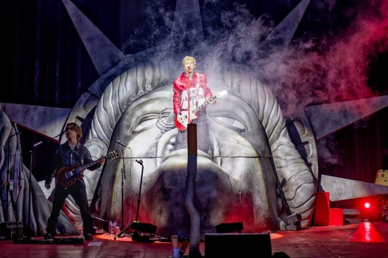 MGK Manchester Performance