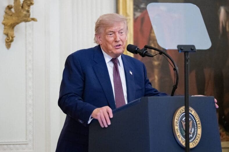 Presidente Trump entrega Medalha de Honra na Casa Branca
