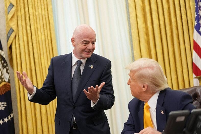 Gianni Infantino and Donald Trump in the Oval Office