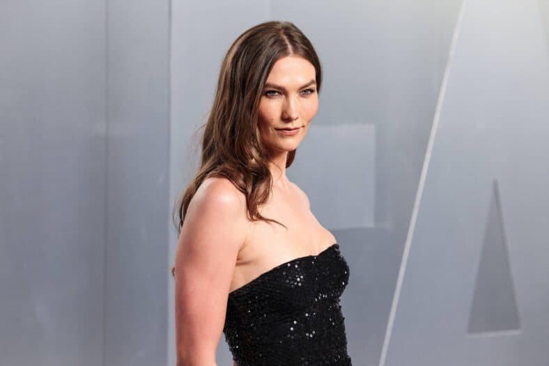 Karlie kloss at the 2026 Vanity Fair Oscar Party