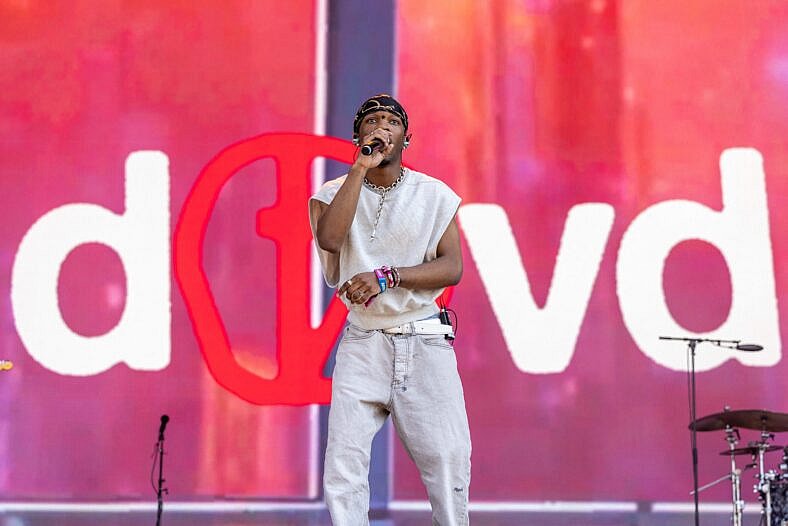 D4vd performing at the Bonnaroo Music Festival 2024