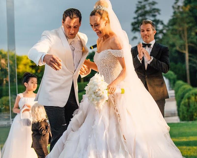 Peta Murgatroyd & Maksim Chmerkovskiy Declare 'Infinite' Love For Their 6th Anniversary