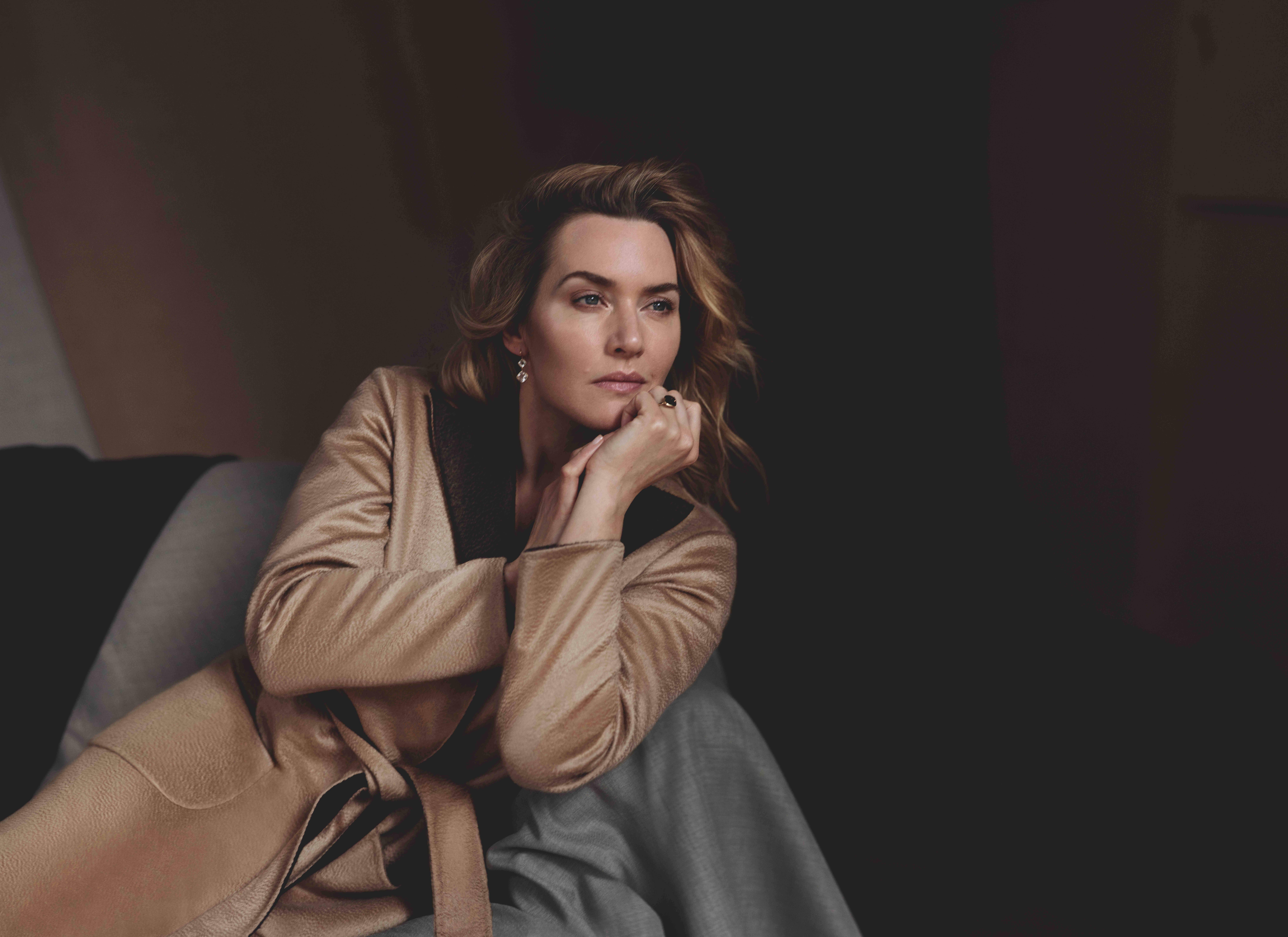 Kate Winslet stars in DAKS fashion campaign