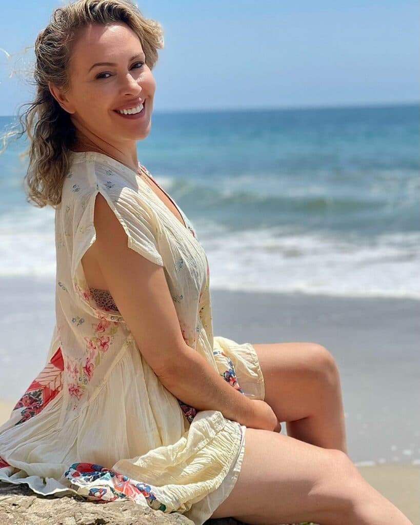 Alyssa Milano posing for the camera.