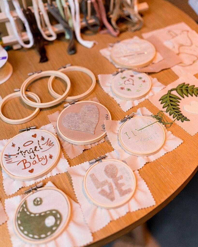 Kylie Jenner Flaunts Inside Luxury Baby Shower, Baby's Gender Revealed?!