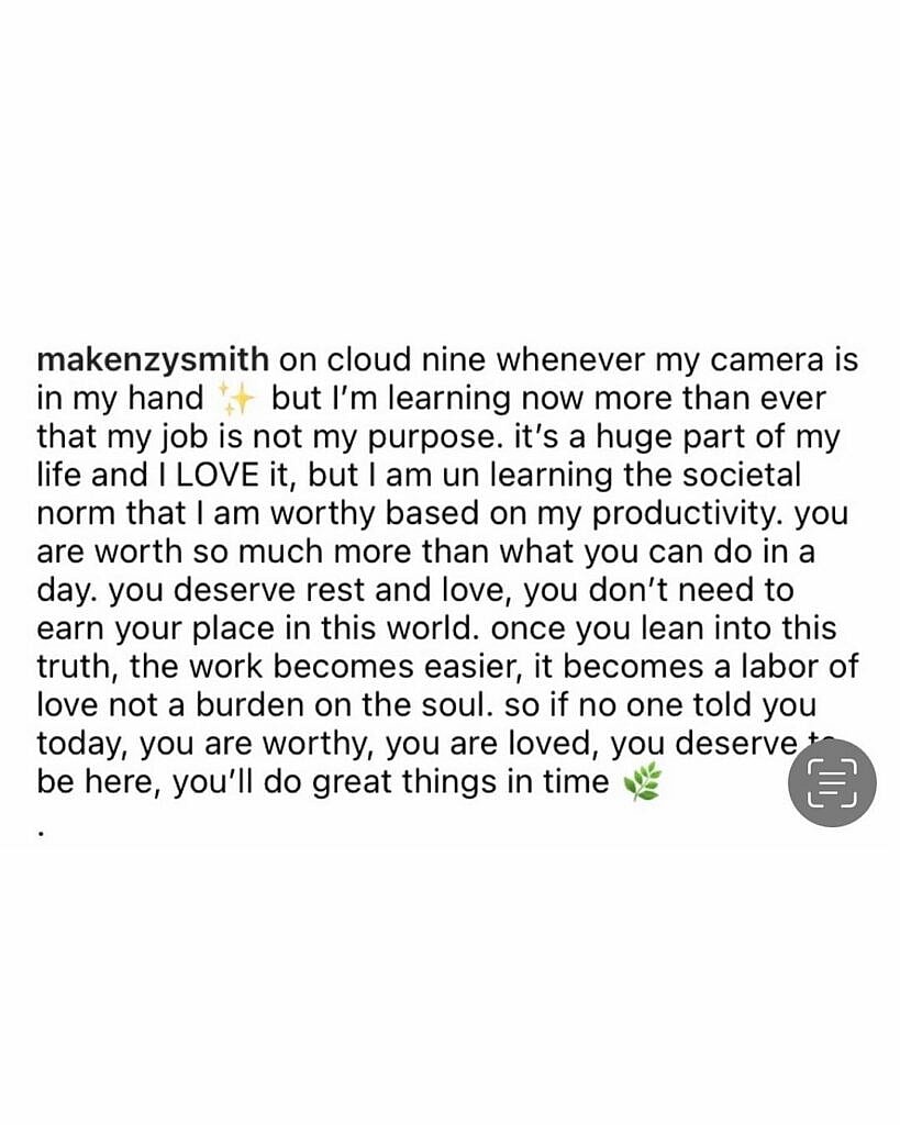 Britney Spears talks about huge forehead on Instagram