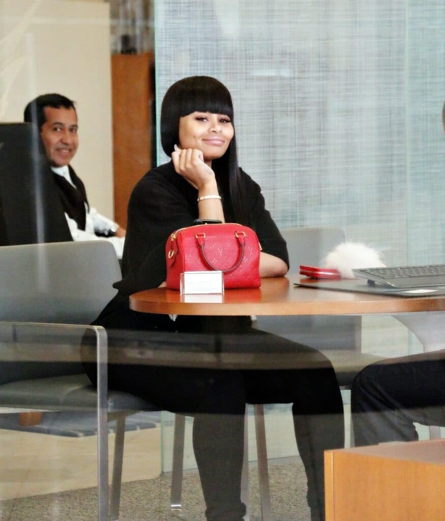 Blac Chyna seen taking care of bank business in Los Angeles, CA. 25 Feb 2017 Pictured: Blac Chyna. Photo credit: KAT / MEGA TheMegaAgency.com +1 888 505 6342 (Mega Agency TagID: MEGA20036_005.jpg) [Photo via Mega Agency]