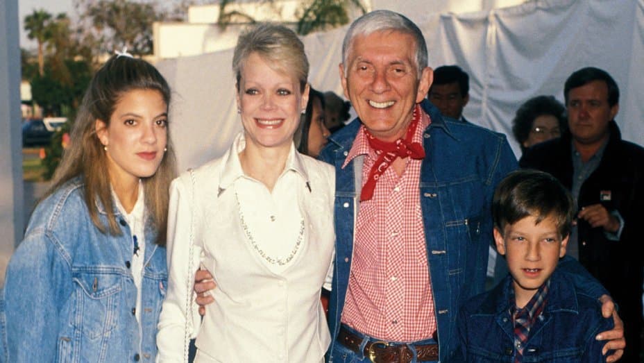 Tori Spelling's Mother Candy Under Fire For Allegedly Neglecting Her Daughter & Grandkids While They Reside In An RV