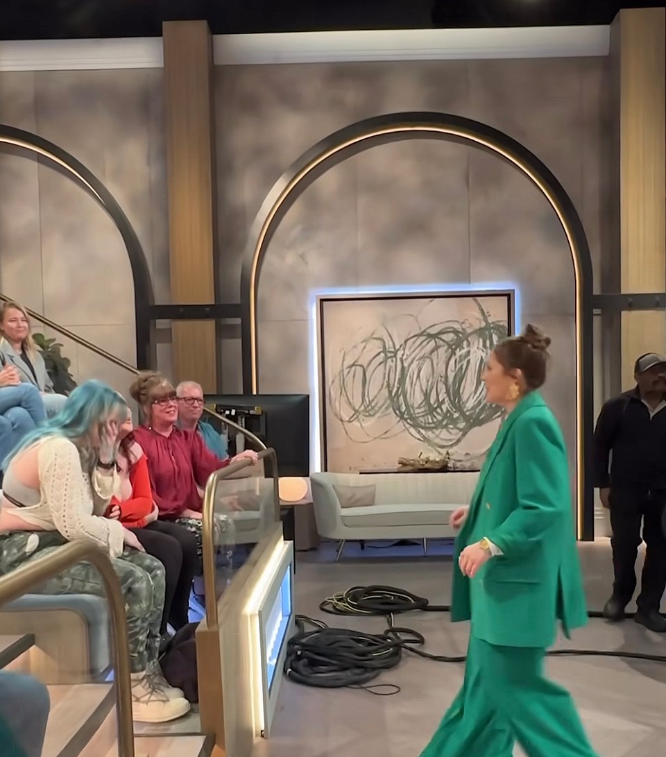 Drew Barrymore and a crying audience member