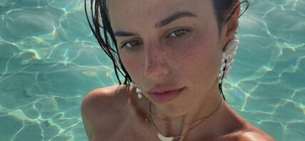 Victoria Villarroel takes a selfie.