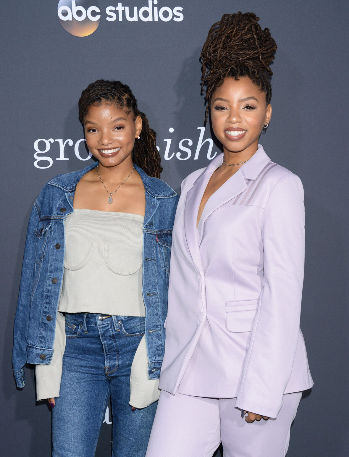 Chloe and Halle Bailey on the red carpet.