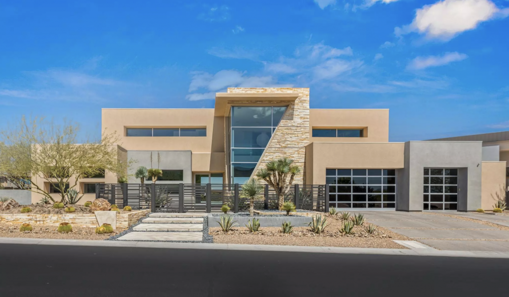 Outside shot of mansion in Las Vegas
