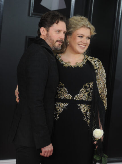 Kelly Clarkson Ordered To Pay Ex-Husband $200,000 A Month In Support