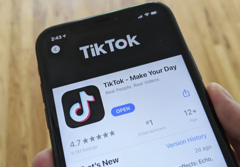 TikTok logo