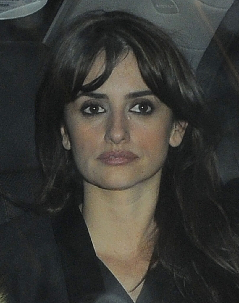 Penelope Cruz leaving The May Fair Hotel with Harvey Weinstein and heading to Cipriani restaurant