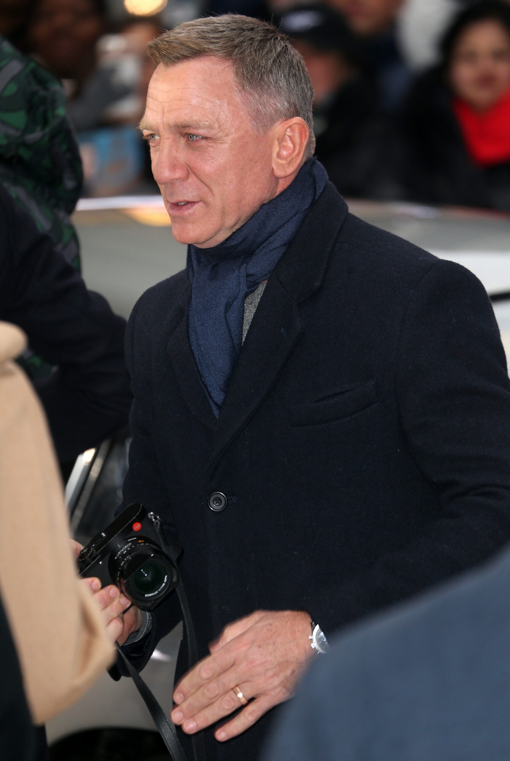 Daniel Craig with Cast of James Bond: No Time To Die at GMA