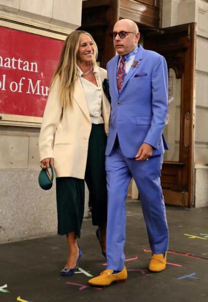 Sarah Jessica Parker and Willie Garson filming And Just Like That
