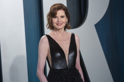 ‘Beetlejuice’ Star Geena Davis Settles Nasty Divorce After Five Year Legal Battle