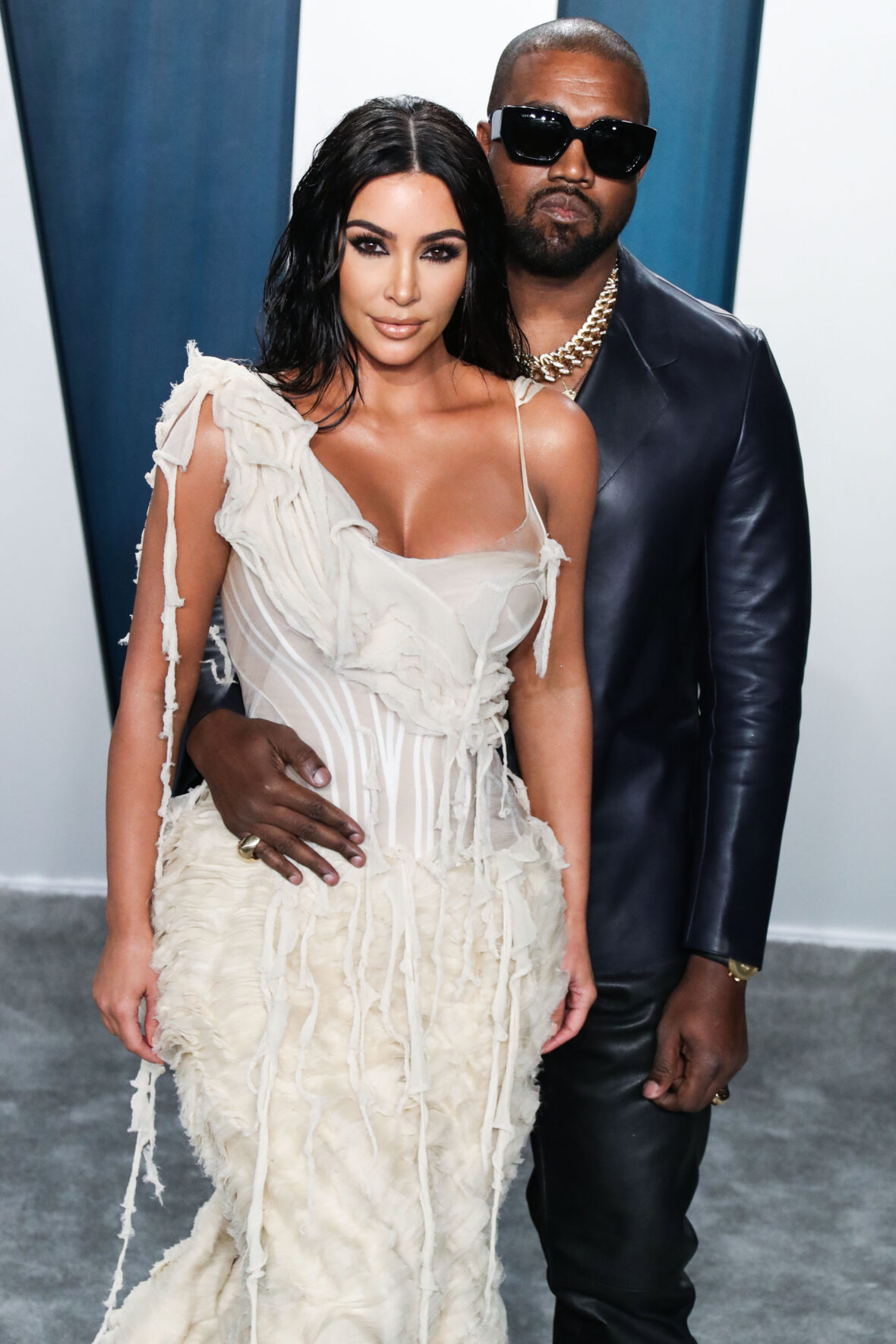 Kim Kardashian & Kanye West Divorce Is Back ON, Buys Him Out Of Family Home