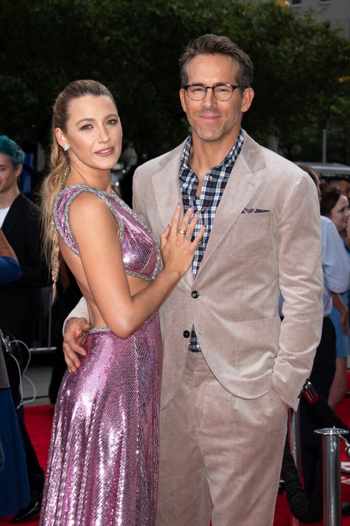 Ryan Reynolds & Blake Lively posing