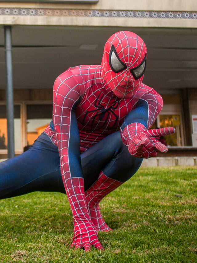 Spiderman visits Maternal children's hospital in Malaga, Spain - 18 Dec 2020