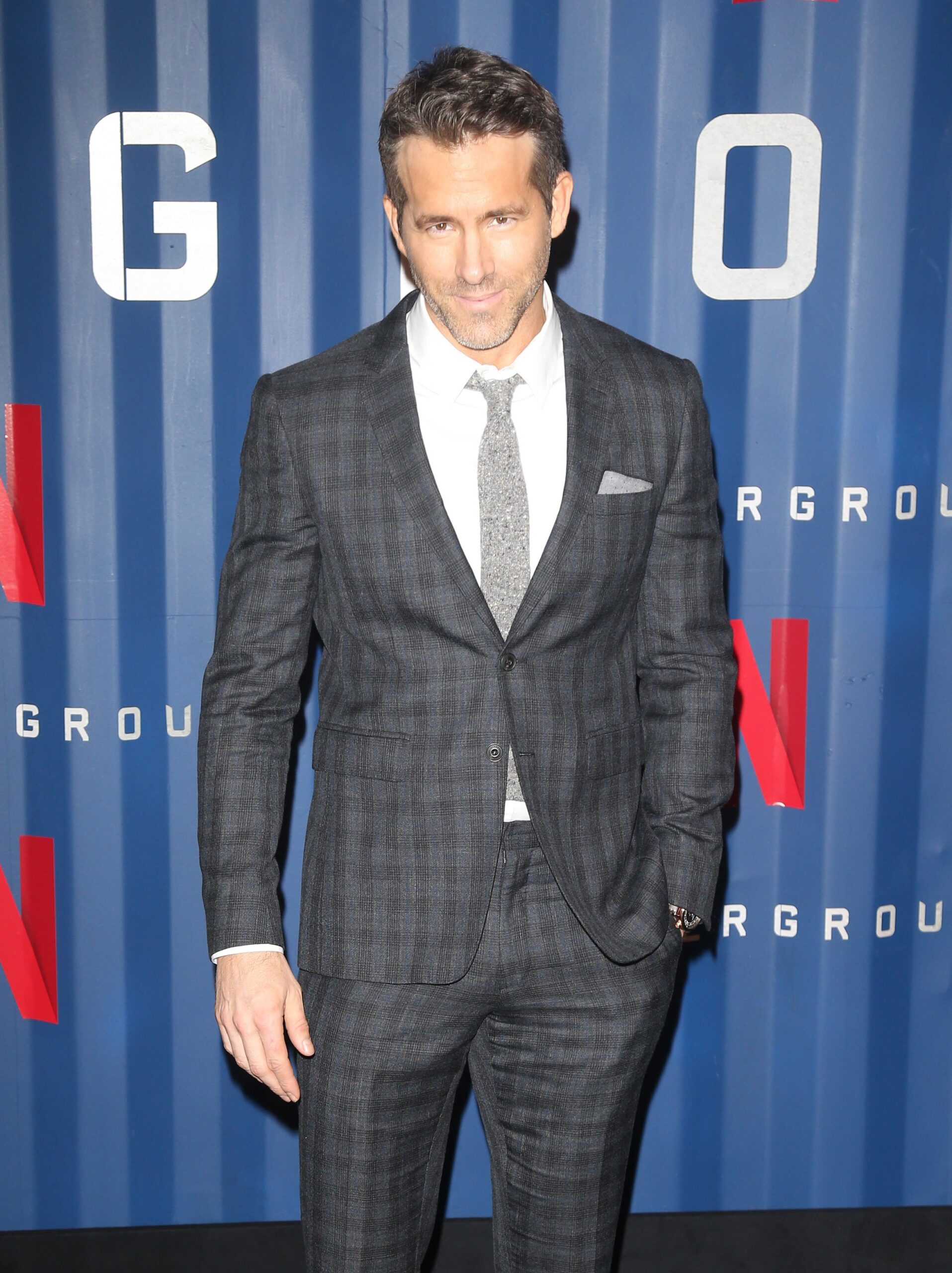 6 Underground Premiere in New York City