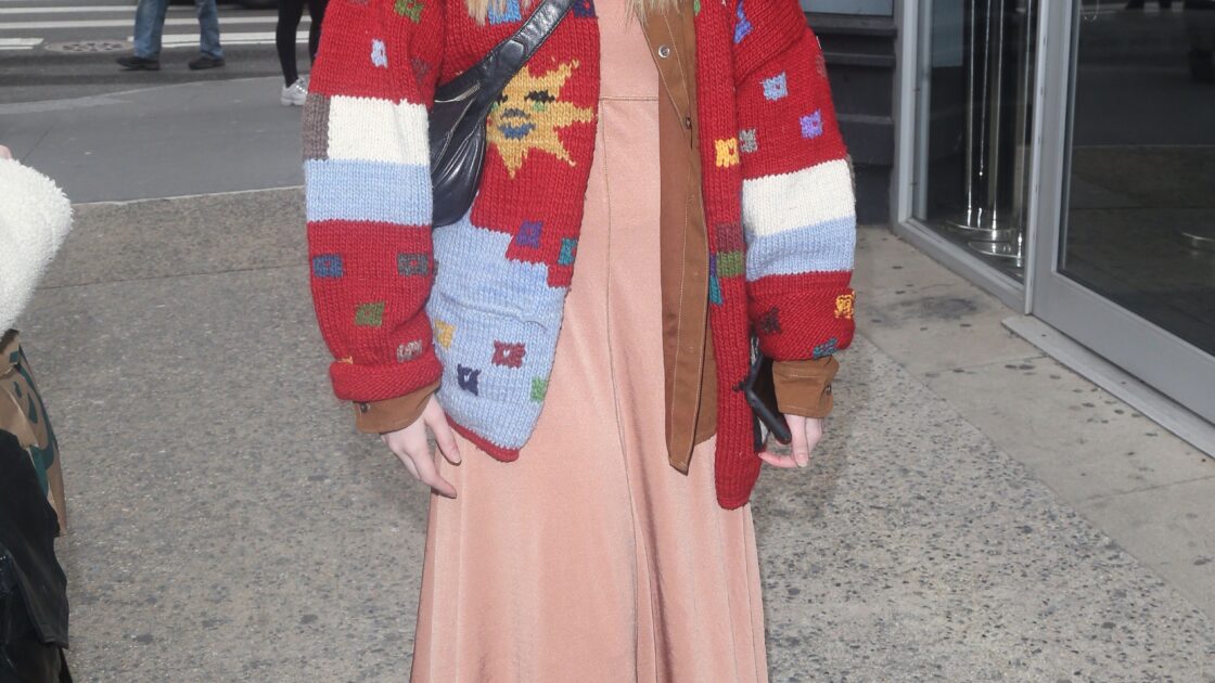 Victoria Pedretti at Build Series