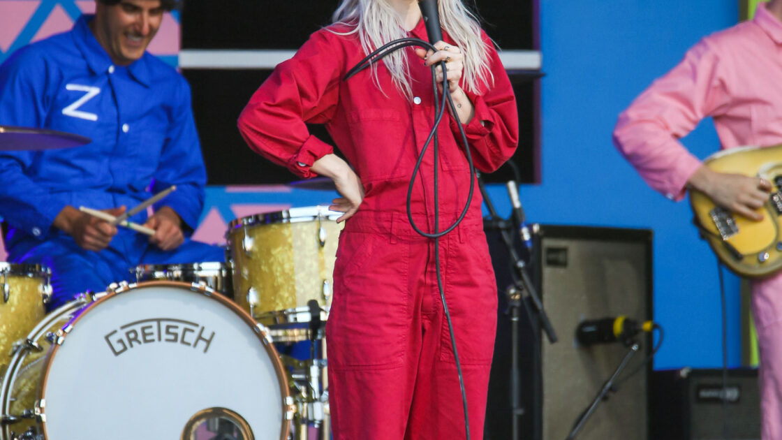 Hayley Williams of apos Paramore apos at apos Jimmy Kimmel Live apos