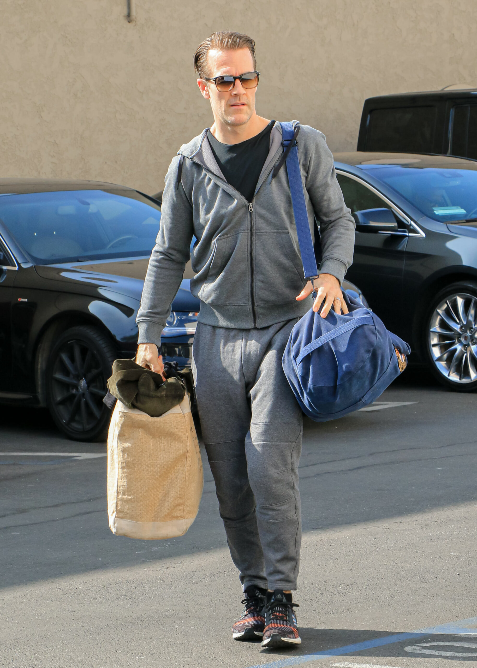 James Van Der Beek outside the apos Danicing With the Stars apos studio