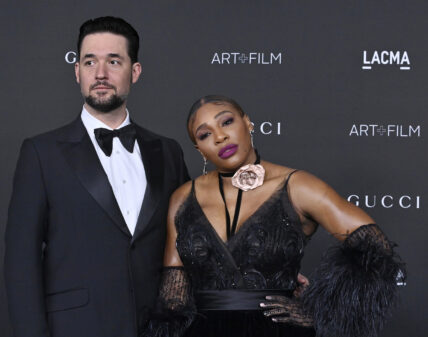 Serena Williams & Alexis Ohanian posing