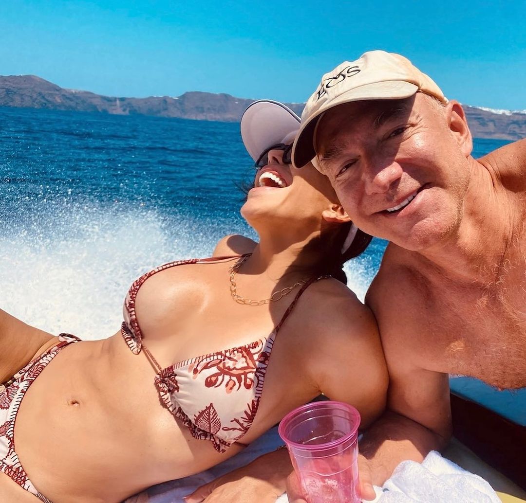 Tom Cruise's Trainer Is Responsible For Jeff Bezos' Shredded Body!
