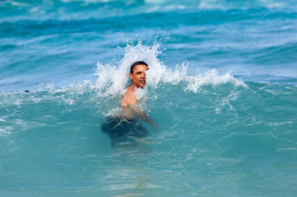 Barack-Obama-Shows-Off-Shredded-Body-In-Hawaii