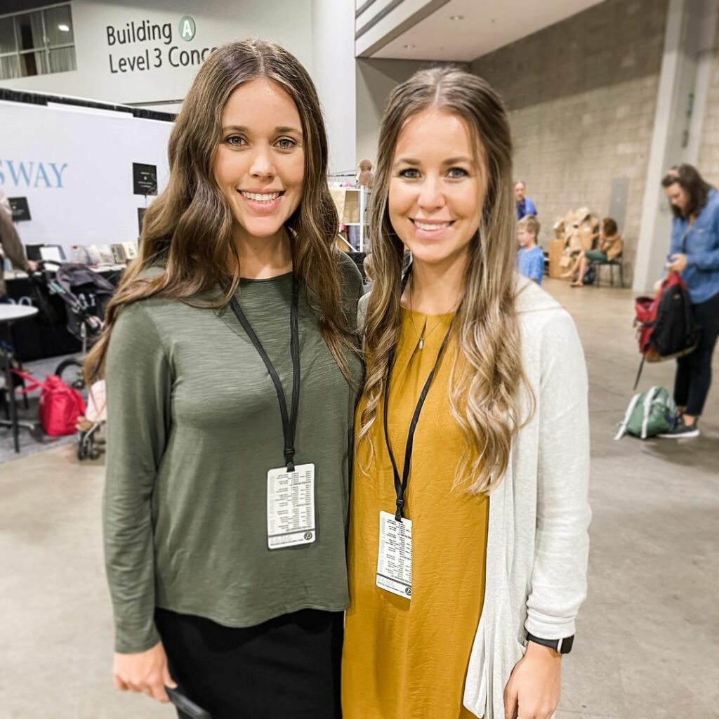 Jana Duggar 5