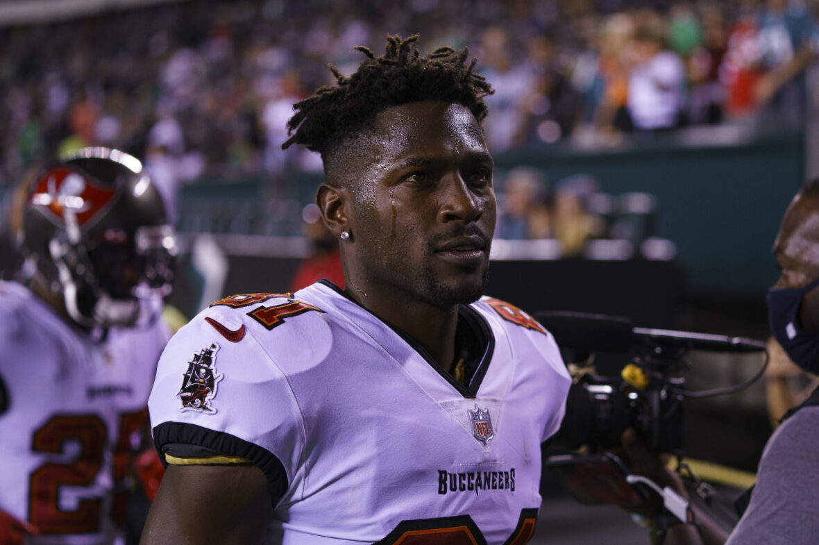 Anotnio Brown in uniform