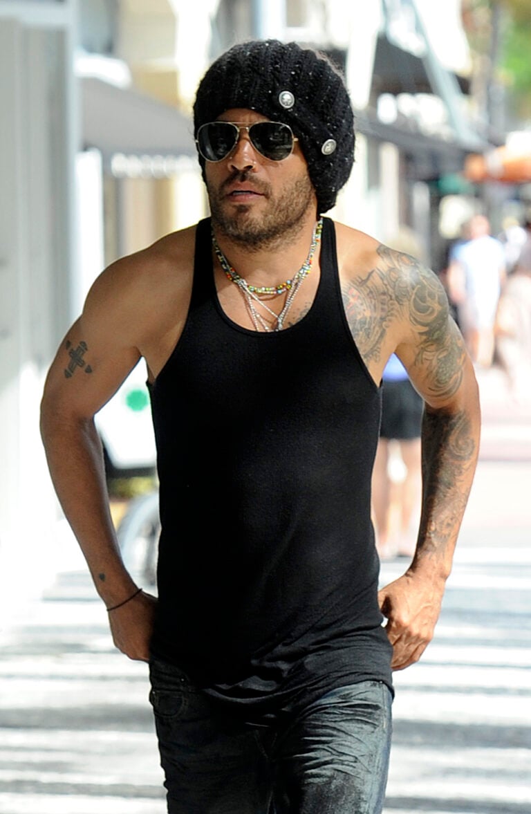Lenny Kravitz is seen walking on Lincoln Road Mall in Miami Beach