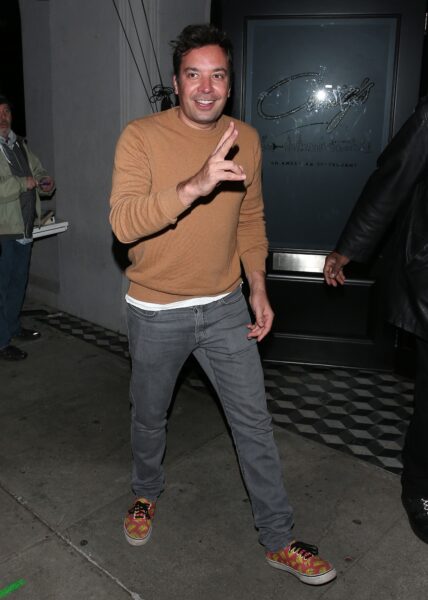 Jimmy Fallon is seen leaving dinner at Craig apos s Restaurant in West Hollywood