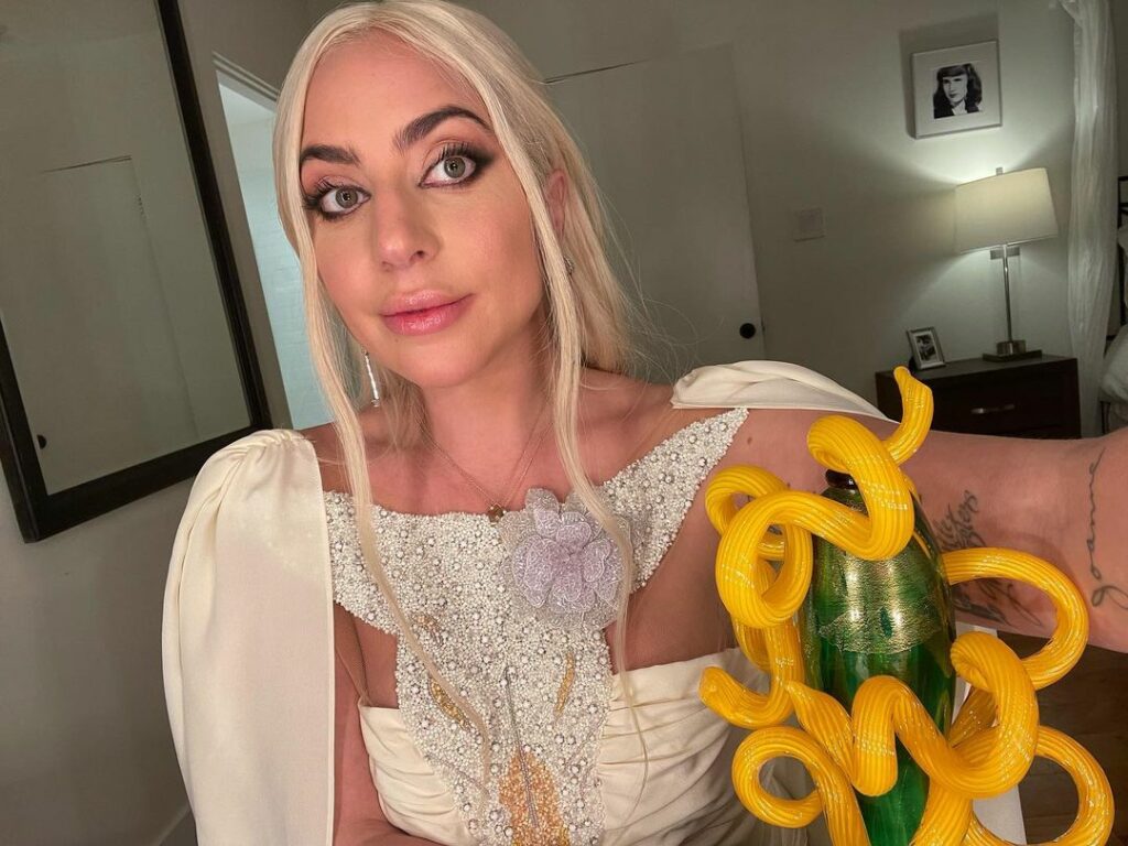 Lady Gaga accepts film award